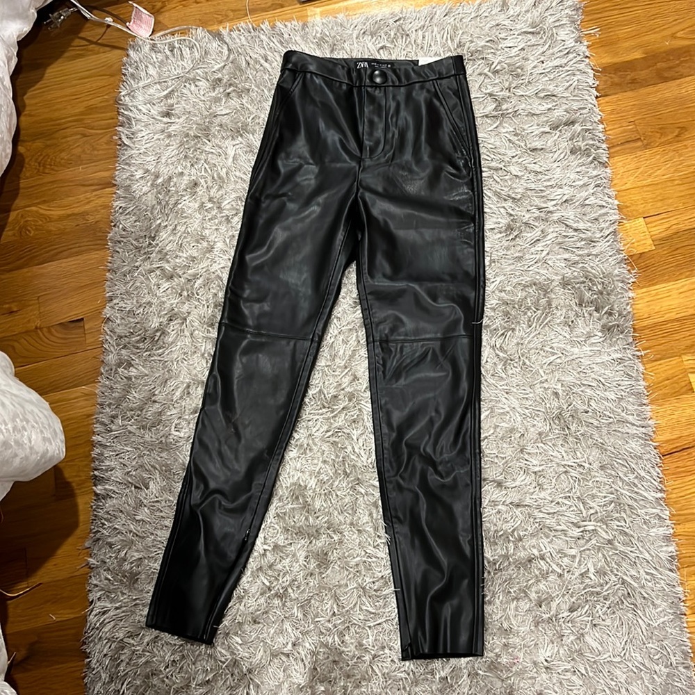 ZARA NWT XS high rise leather leggings